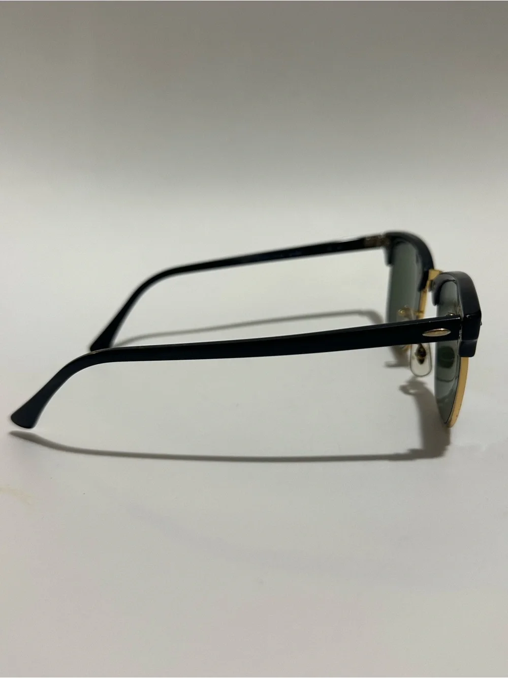 Ray-Ban RB3016 Clubmaster Classic Black Gold Sunglasses w/ Case